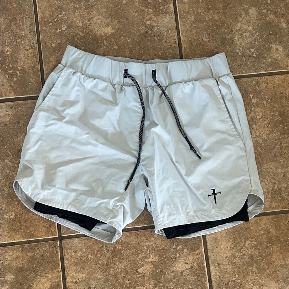 Three Nail Clothing Men's Medium Athletic Shorts in Light Gray